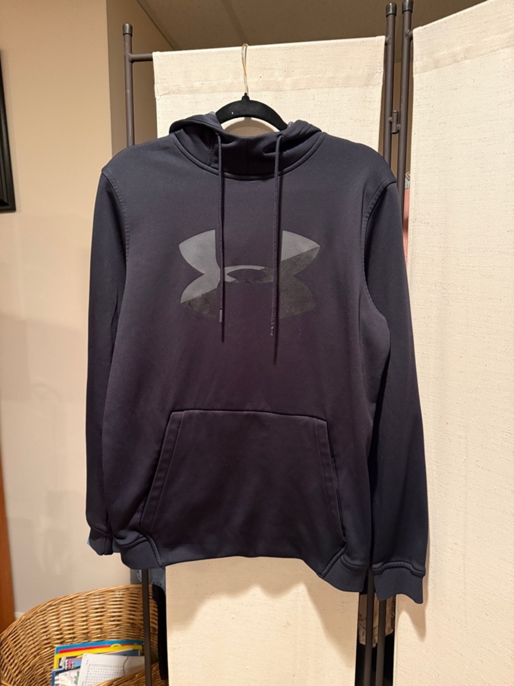 Under Armour Men's Black Navy Logo Pullover Hoodie